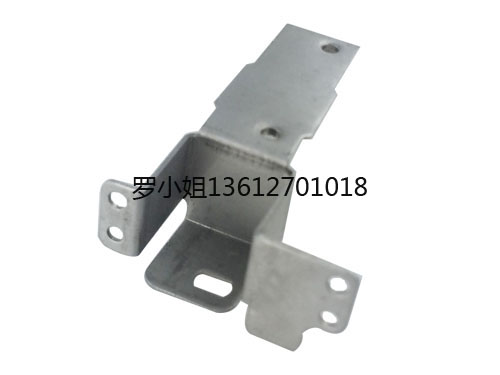 Metalworking fluids used in the processing of hardware accessories